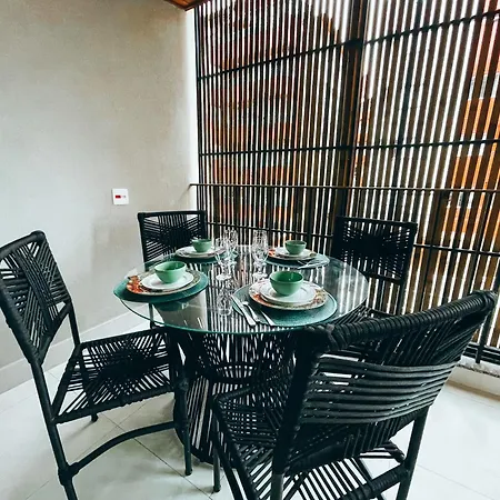 Residencial Bambu, frete mar-3